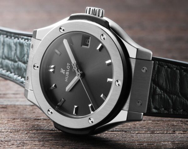 HUBLOT CLASSIC FUSION RACING GREY TITANIUM - Image 2