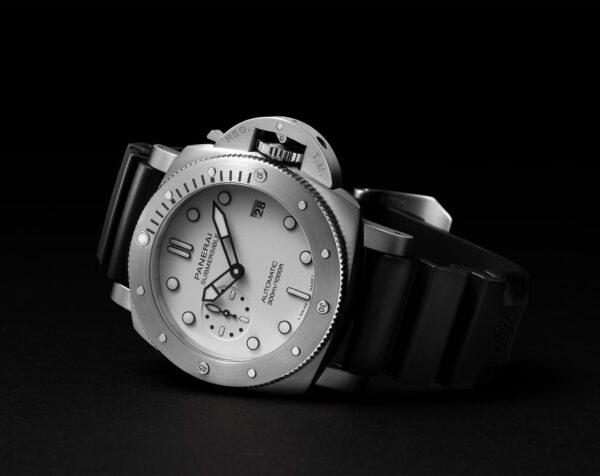 PANERAI
Submersible Bianco
White Dial Black Strap - Image 5