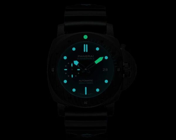 PANERAI
Submersible Carbotech™ - 42mm
Black Blue Dial & Black Strap - Image 2