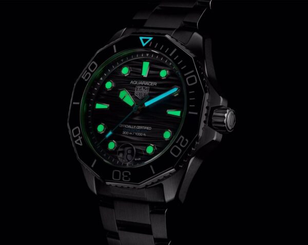 TAG Heuer Aquaracer Professional 300 Date Black Dial Automatic Men’s Watch - Image 9